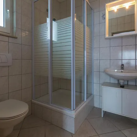 With Swimming Pool Dramalj, Crikvenica - 5551 Драмаль