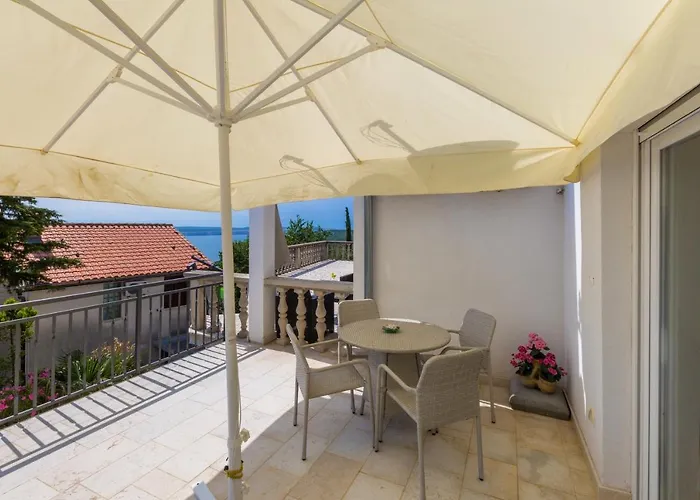 With Swimming Pool Dramalj, Crikvenica - 5551 شقة
