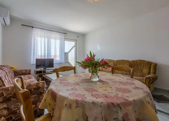 With Swimming Pool Dramalj, Crikvenica - 5551 Διαμέρισμα